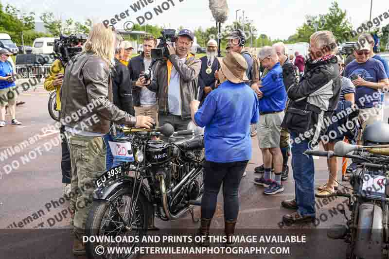 Vintage motorcycle club;eventdigitalimages;no limits trackdays;peter wileman photography;vintage motocycles;vmcc banbury run photographs